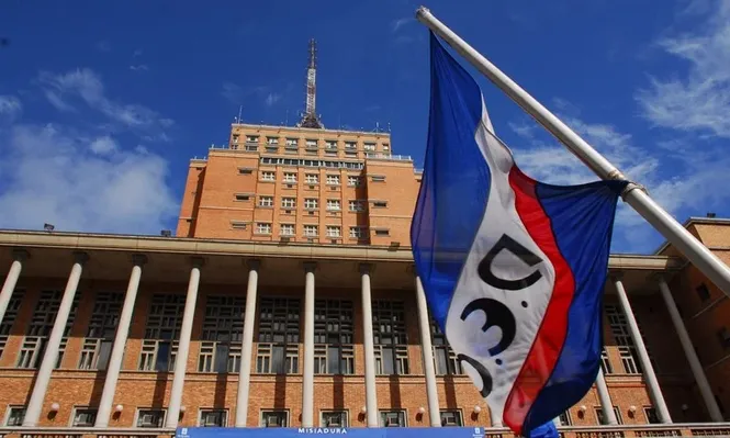 La conducción de Adeom se disputa voto a voto