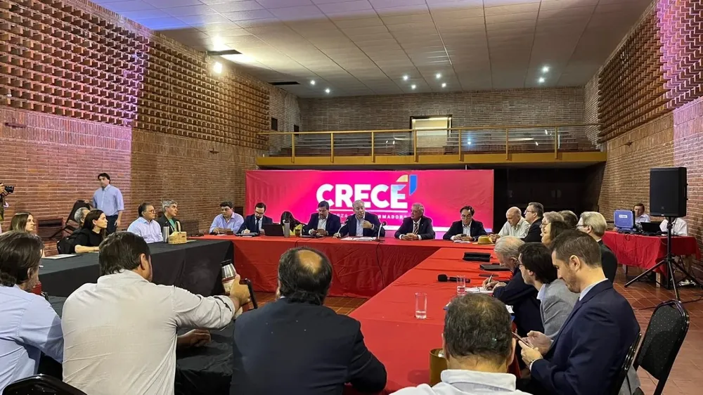 Reunión de la agrupación de gobierno del sector colorado Crece