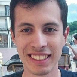 Un grupo feminista antiinmigración dijo que Quentin Deranque había estado ayudando a proteger a sus miembros en Lyon. Un grupo feminista antiinmigración dijo que Quentin Deranque había estado ayudando a proteger a sus miembros en Lyon.