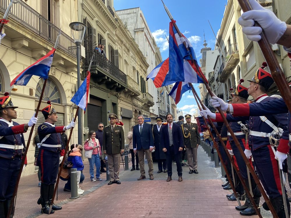 Luis Lacalle Pou en el acto en la Plaza Matriz