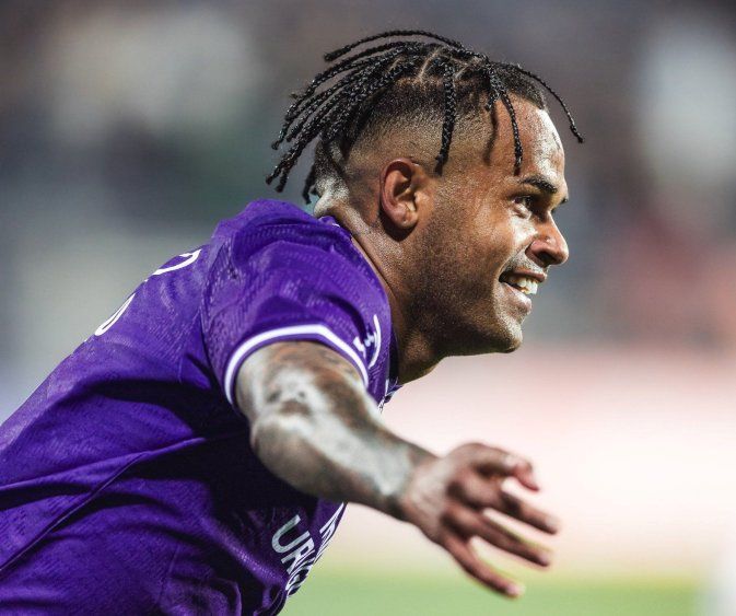 Alexander Machado anotó el segundo gol de Defensor Sporting ante Central Español