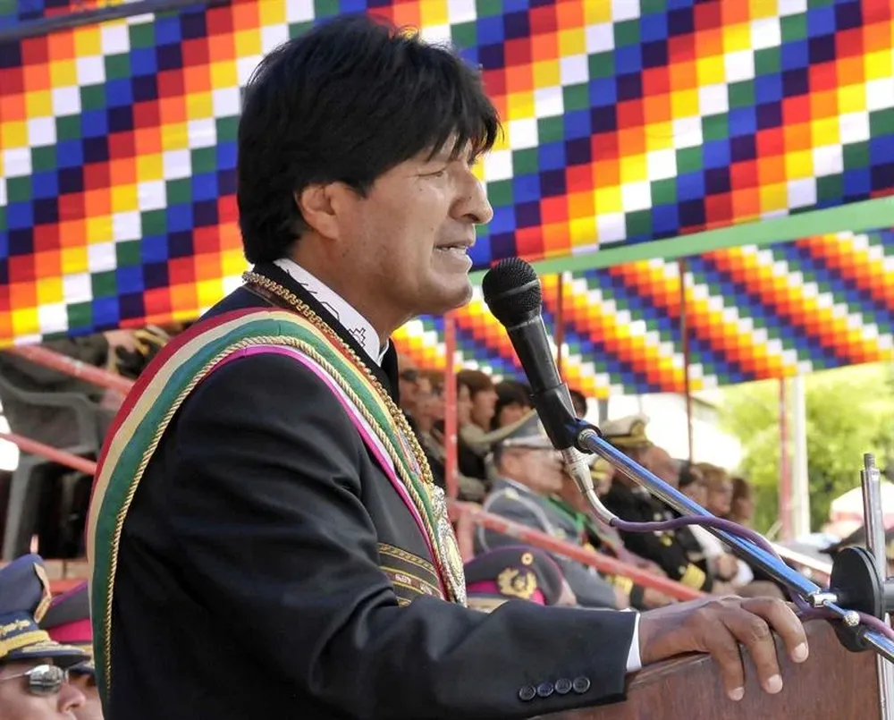 Boliviano- Evo Morales, hablando en el acto de aniversario del Ejército Boliviano