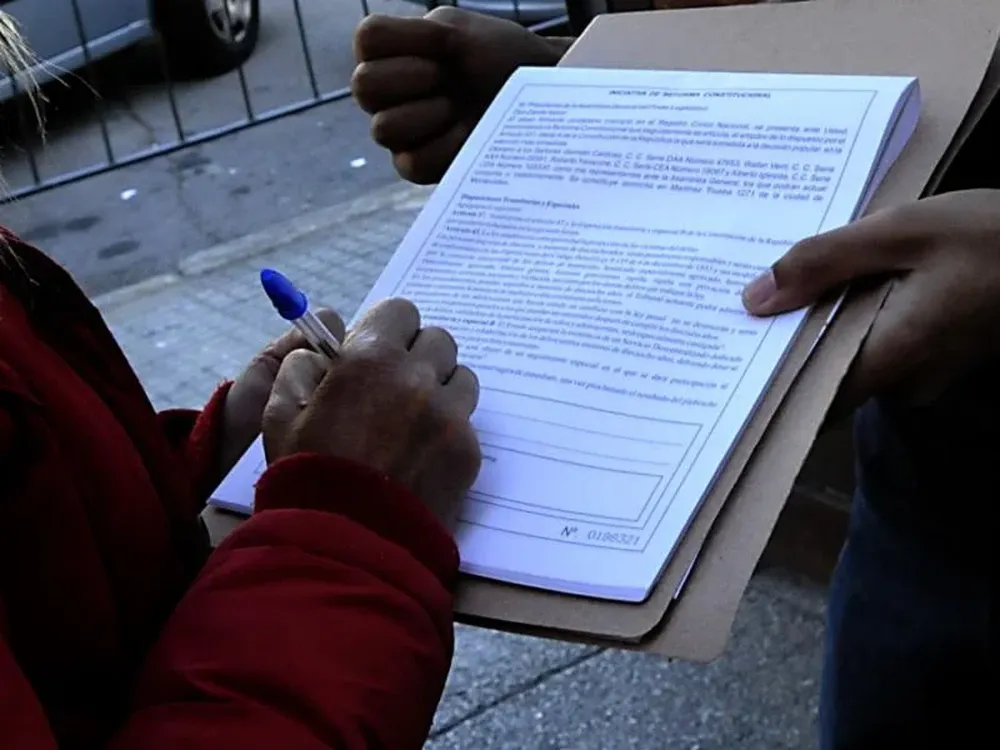 Los colorados ya llevan más de 70.000 firmas recolectadas para plebiscitar la baja de la edad de imputabilidad