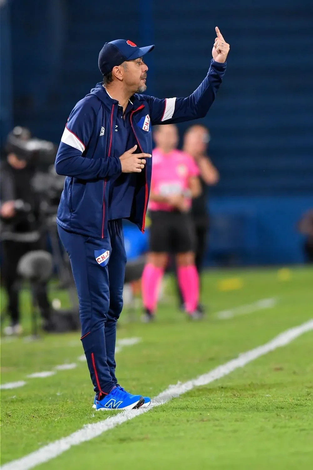 Recoba dirigirá a Nacional este martes