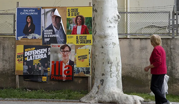 Afiches de campaña de las elecciones catalanas