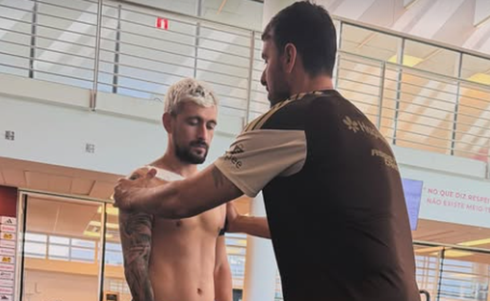 Giorgian De Arrascaeta entrena para su recuperación en el gimnasio de Flamengo