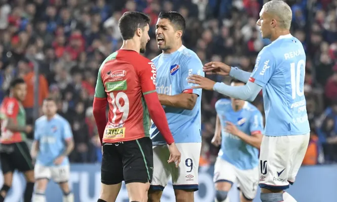 Rodrigo Pérez ante Luis Suárez