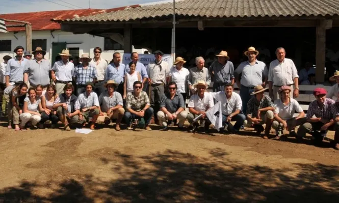 La familia Sanguinetti Gallinal con integrantes de los escritorios