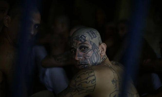 Qué es Barrio 18, la pandilla que el gobierno de Trump designó como organización terrorista