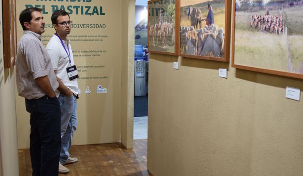 INAC y su propuesta en el stand de Agro en Punta: las fotos que muestran el valor de los pastizales y los pastores de Uruguay.