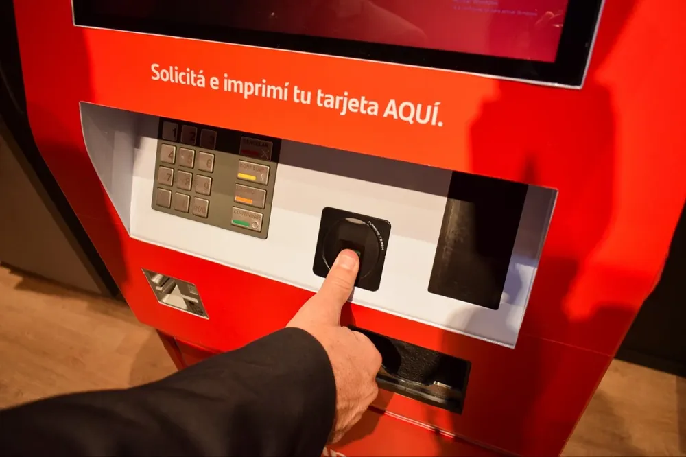 3) Poné tu huella