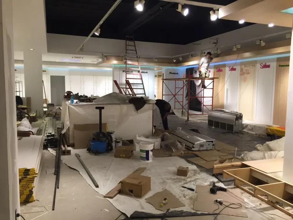 Zapatería DaPie en reformas luego del tornado