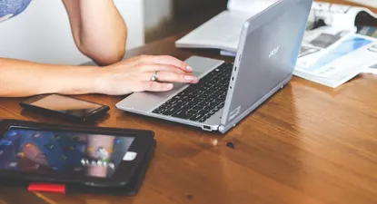 ¿Cómo ganar dinero extra a través de internet?