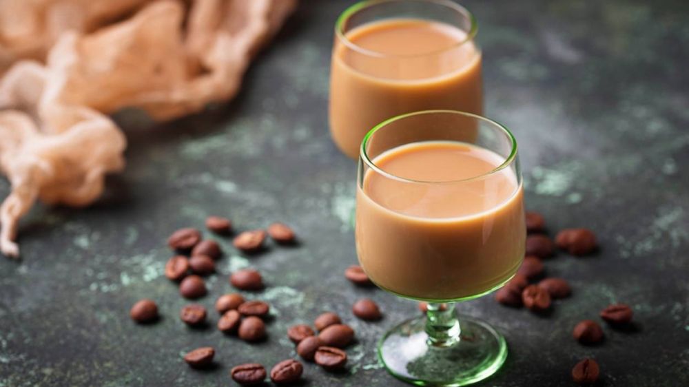 Alerta alimentaria: retiran reconocidos licores del mercado por presencia leche no declarada en España.