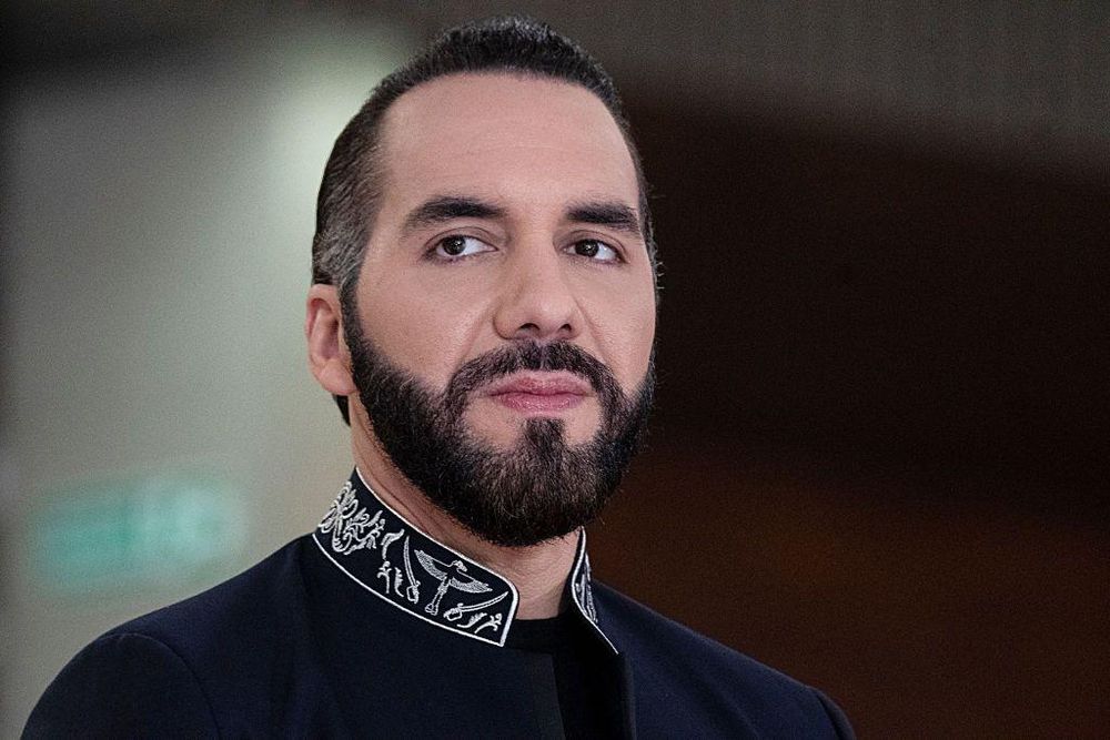 El presidente de El Salvador, Nayib Bukele, considera que la ley contra la minería metálica es "absurda".