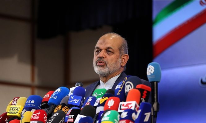 Quién es Ahmad Vahidi, el nuevo comandante de la Guardia Revolucionaria de Irán acusado de ser uno de los responsables del atentado a la AMIA en Argentina Quién es Ahmad Vahidi, el nuevo comandante de la Guardia Revolucionaria de Irán acusado de ser uno de los responsables del atentado a la AMIA en Argentina