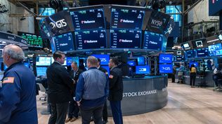 Wall Street está de fiesta tras el recorte de tasas de interés de la Fed: qué impacto tiene en la economía de EEUU