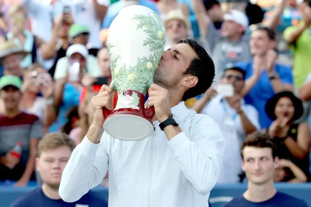 Novak Djokovic venció a Roger Federer en Cincinnati