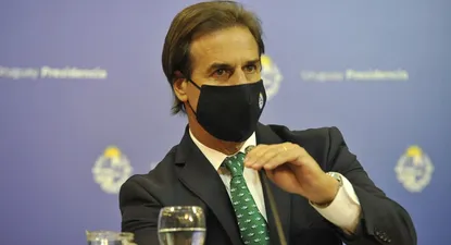 Lacalle Pou durante una rueda de prensa