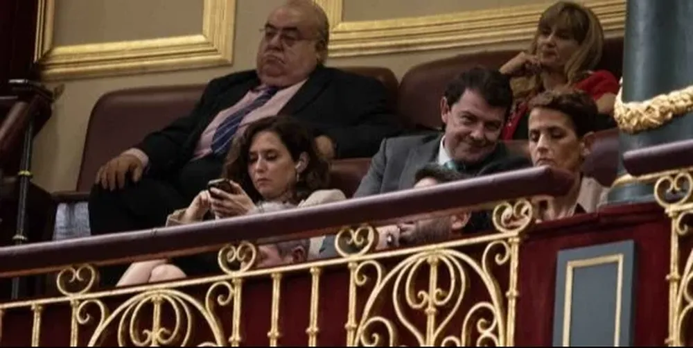 Isabel Díaz Ayuso en el debate por la investidura