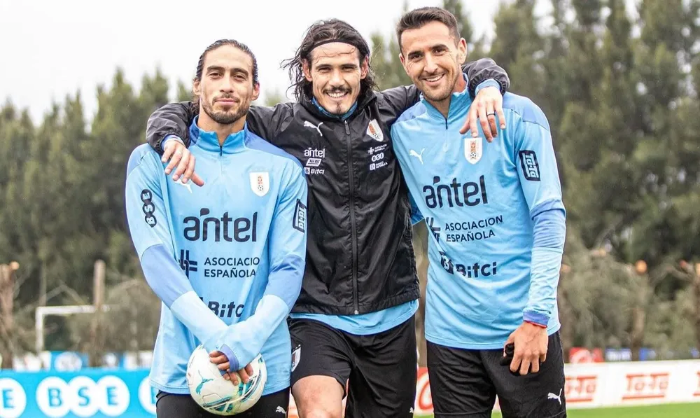 Cáceres, Cavani y Vecino se reencontraron en el Complejo celeste