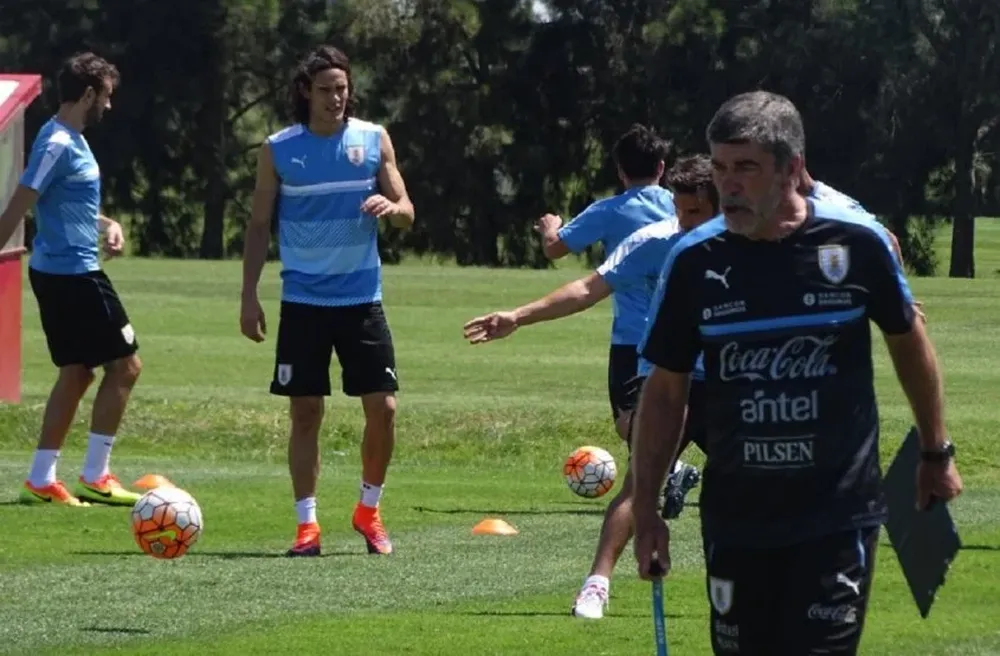 Cavani en la práctica de este lunes