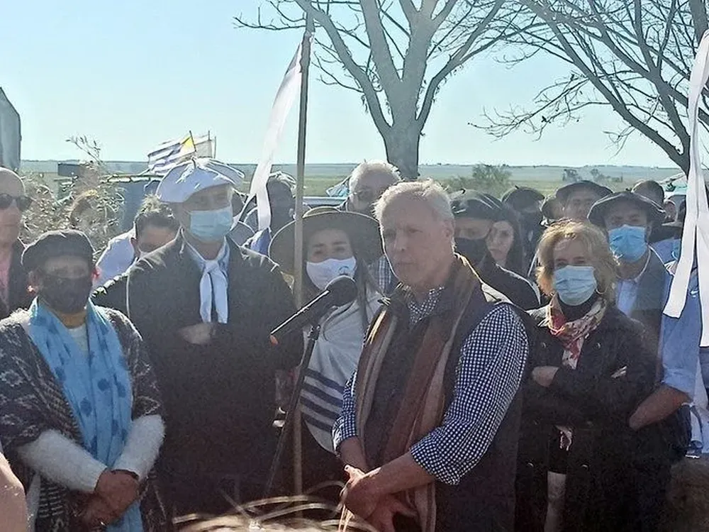 El presidente del Partido Nacional convocó a defender la LUC