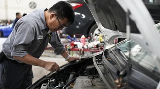 El desempleo aumentó una décima en febrero y se crearon 151.000 nuevos empleos 
