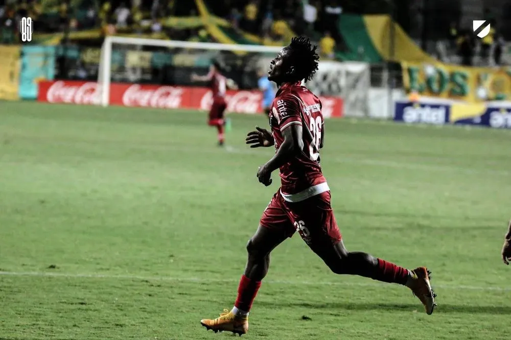 Jimmy Evans tras marcar su golazo