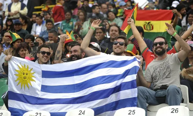 Uruguayos en el Hernando Siles