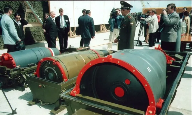 Ojivas nucleares en una exhibición militar en Moscú