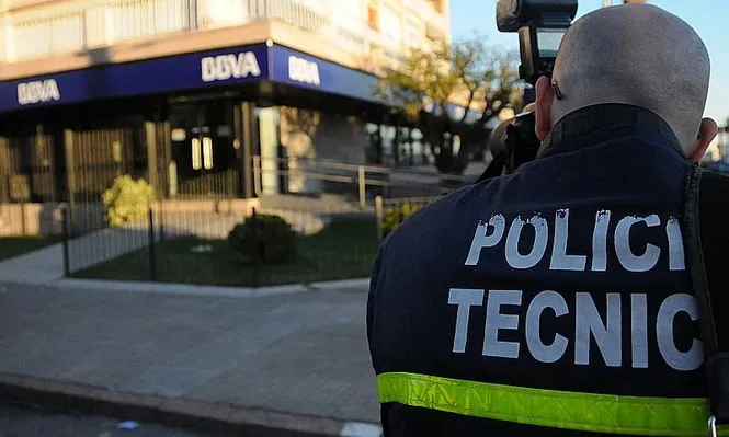 La Policia trabaja en el robo al BBVA