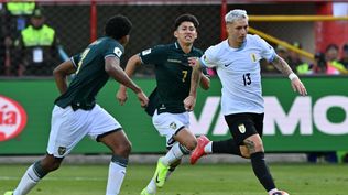 Guillermo Varela de Uruguay ante Bolivia por Eliminatorias