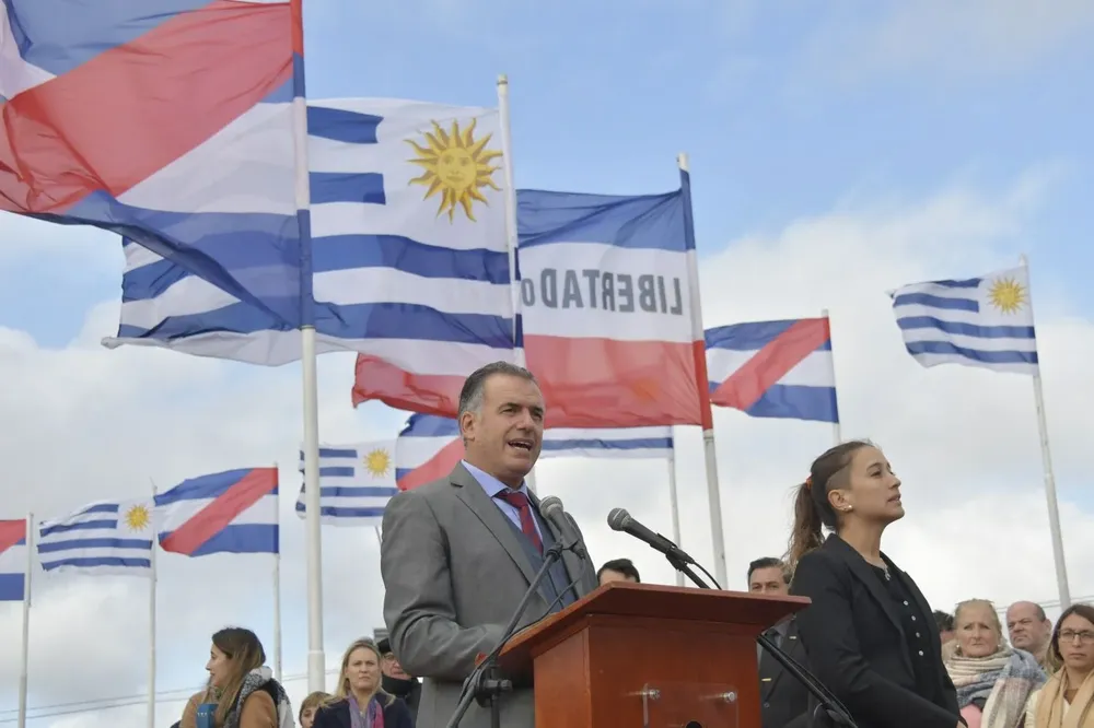 Yamandú Orsi en Las Piedras