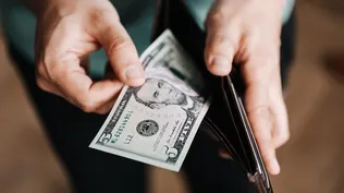 El dólar blue cotiza a $ 120