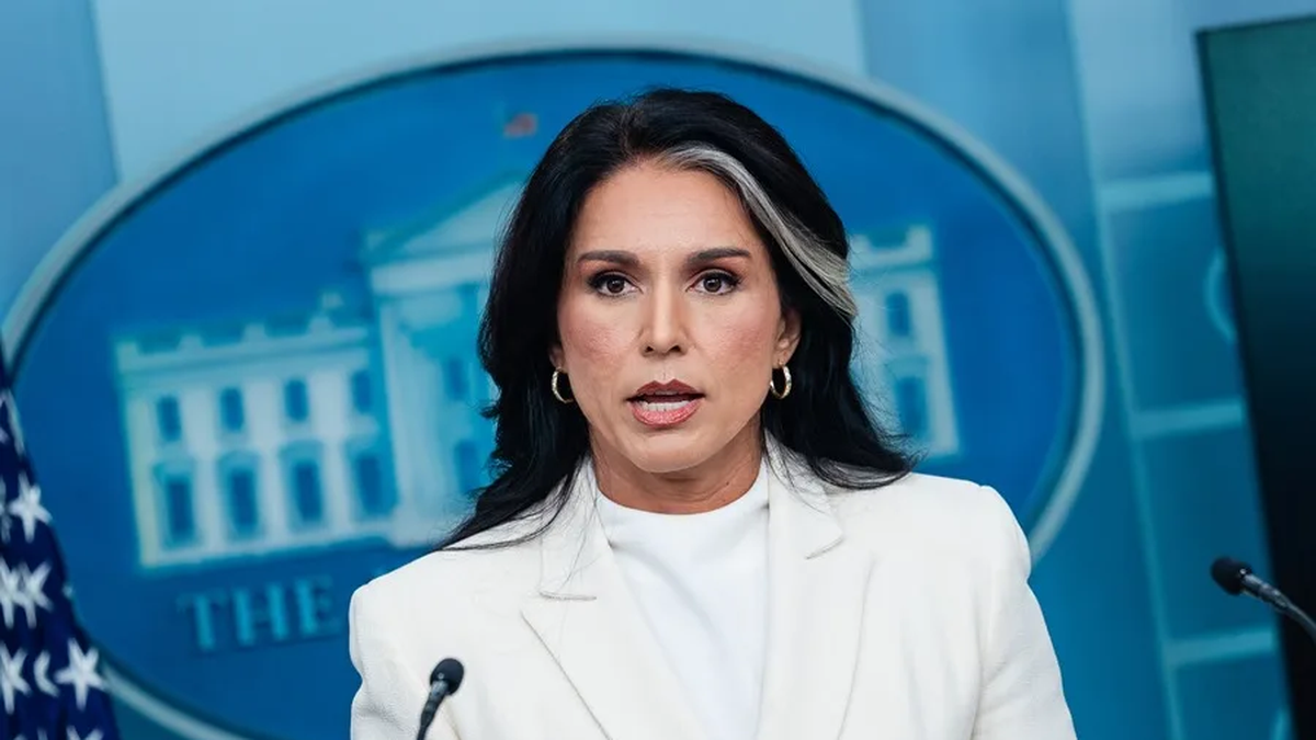 Nueva baja en la administración Trump: Tulsi Gabbard deja su puesto como directora de Inteligencia de EEUU
