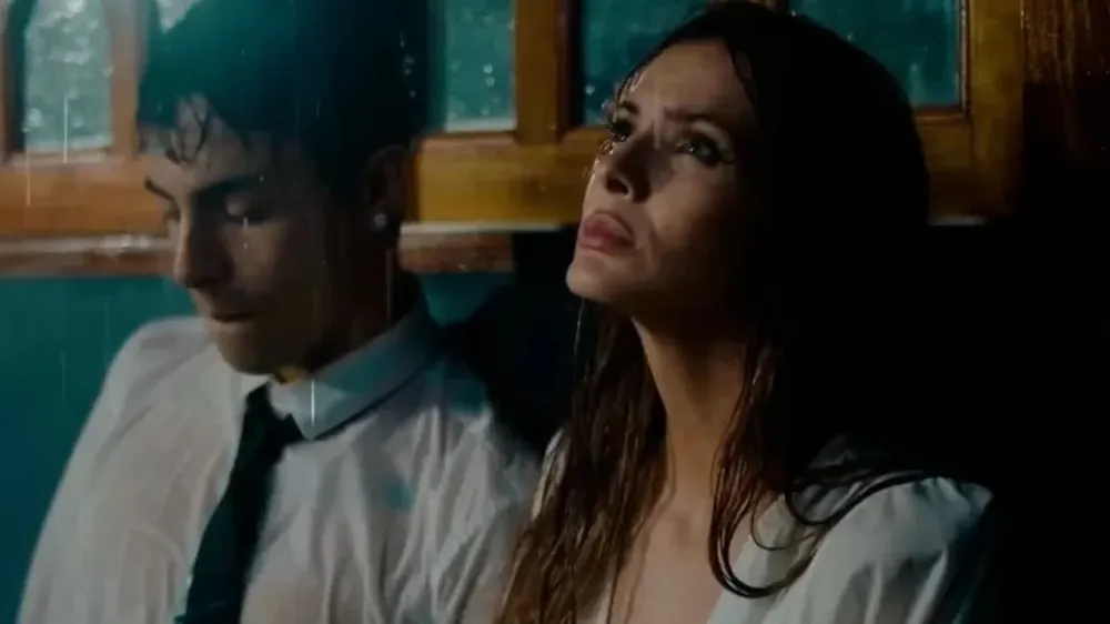 Captura de su video Hipnotizados