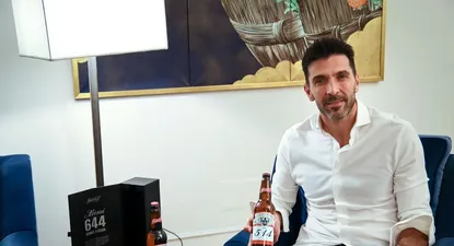 los goleros vencidos por messi reciben una cerveza por cada gol
