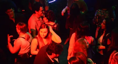 La Noche de la Nostalgia se celebra cada vez más en fiestas particulares