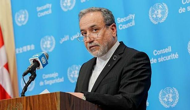 Abbas Araghchi dijo que su país propuso a Estados Unidos un acuerdo que permitiría reabrir el estrecho de Ormuz.