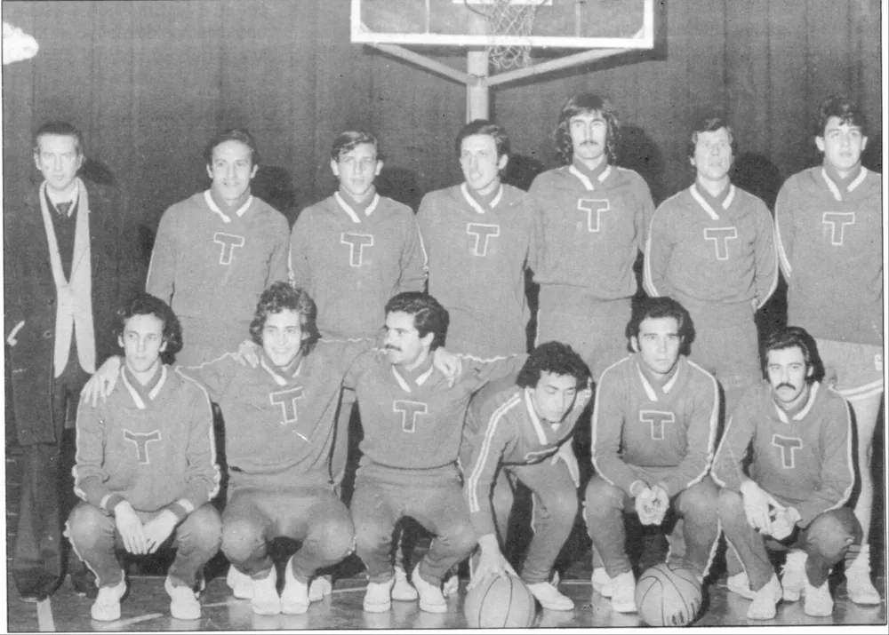 Trouville Campeón de la Copa El Diario 1974. Parados de izquierda a derecha, Carlos Blixen (DT), Carseani, Vannet, Larriera, Barizo, Lage, Wenzel; agachados: Da Prá, Bascou, Nin, Yamandú Martínez, Peinado, Izuibejeres