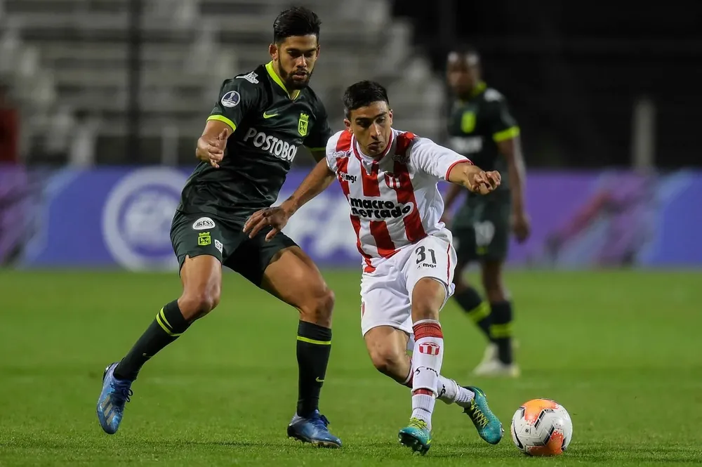 El lateral izquierdo Facundo Bonifazi está cerca de Peñarol