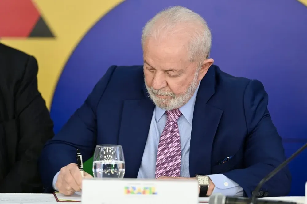 Según el presidente, la operación, busca ayudar a Brasil a liberarse de las cuadrillas del tráfico de drogas y de armas.