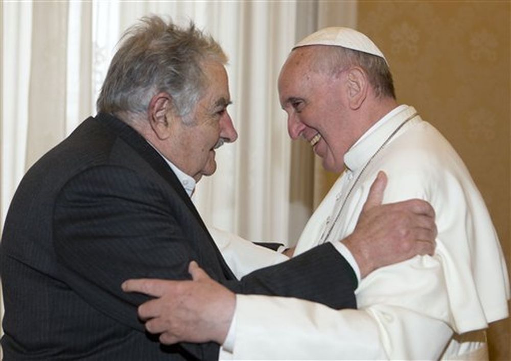 La primera reunión entre José Mujica y el papa Francisco en 2014. (Archivo)