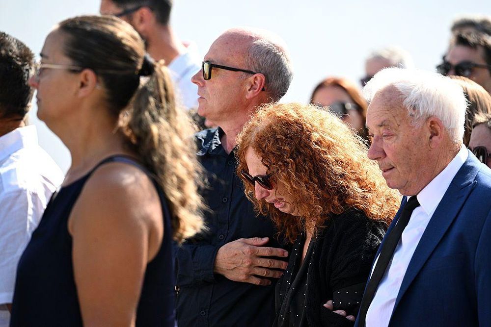 La madre de Diogo y André, Isabel Silva, no puede contener el llanto. La madre de Diogo y André, Isabel Silva, no puede contener el llanto.
