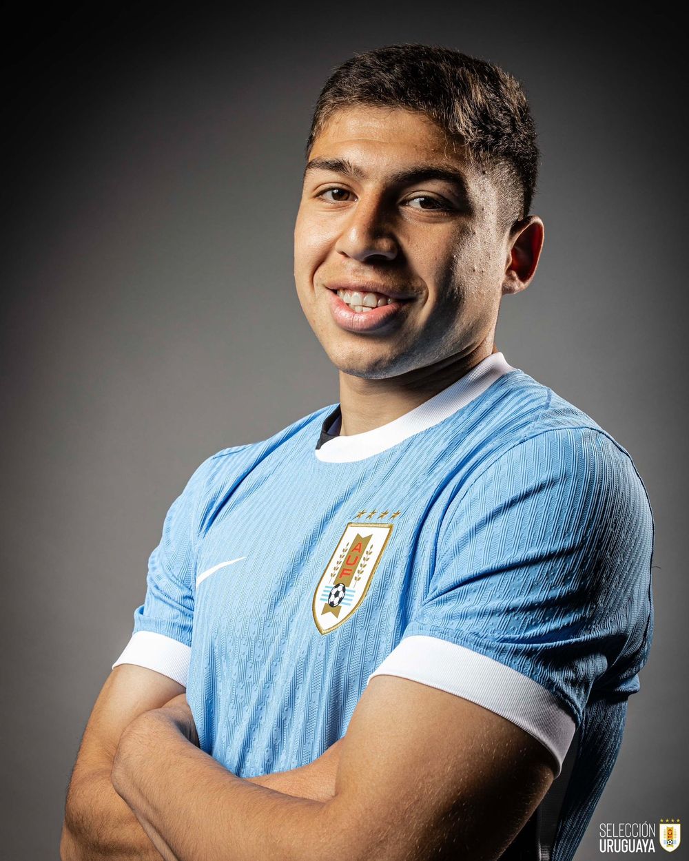 Lucas Sanabria con la camiseta de la selección de Uruguay