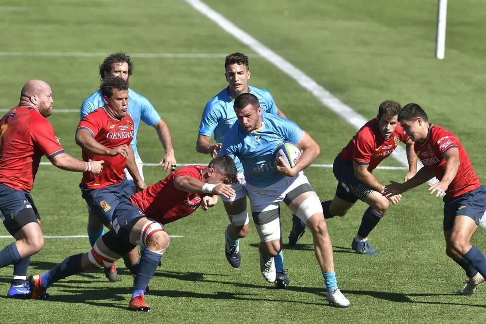 Uruguay va por el primer paso al Mundial