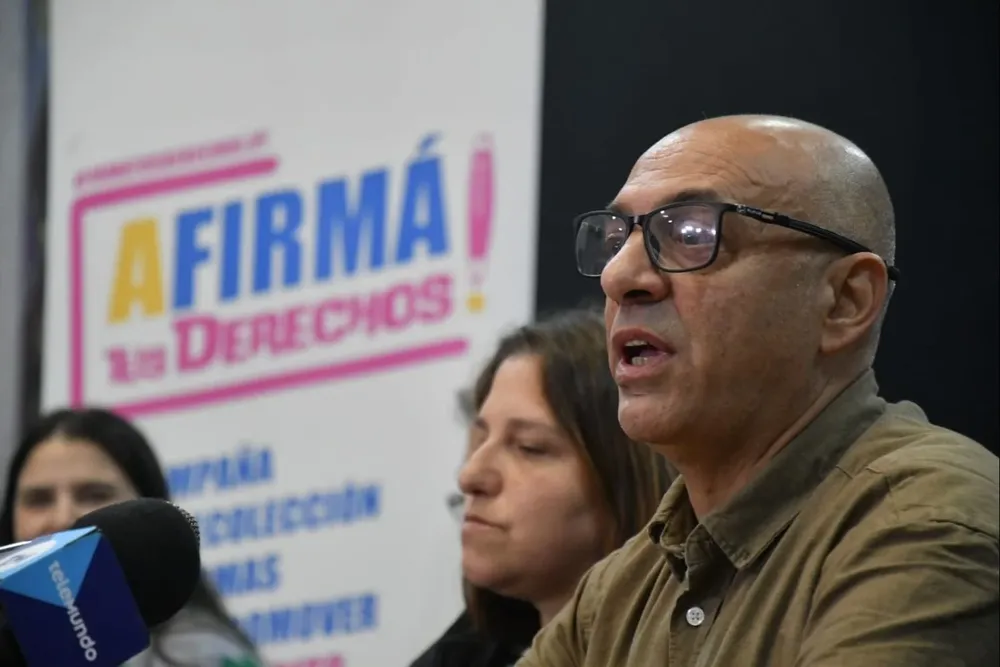 El presidente del PIT-CNT durante la conferencia de prensa de este sábado