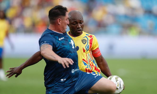 El Cebolla Rodríguez en la despedida de Mario Yepes