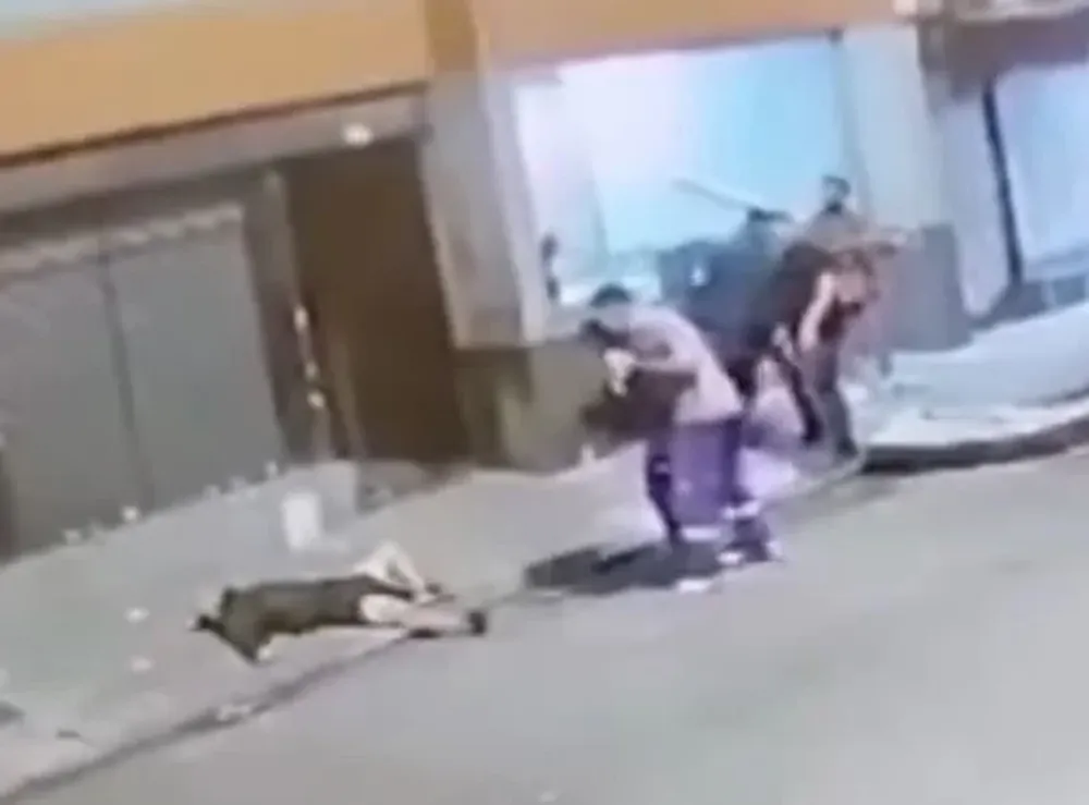 El momento en el que otras personas interceden